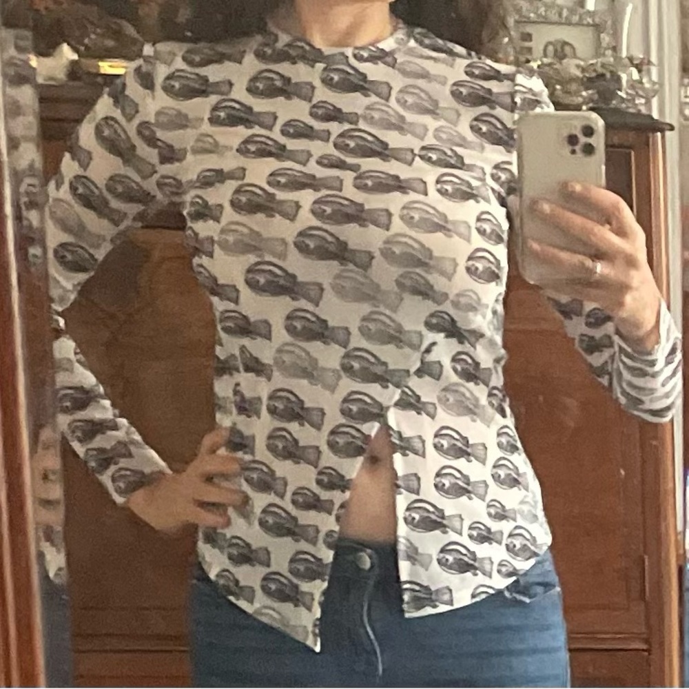 INITIAL - asymmetrical Stretch Mesh Top with Fish Print – NWT – Size 4-6